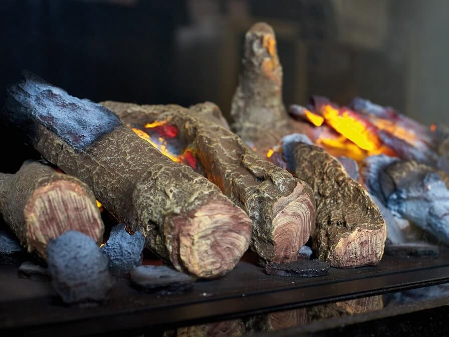 Elektrischer Kamin mit LED-Feuer
